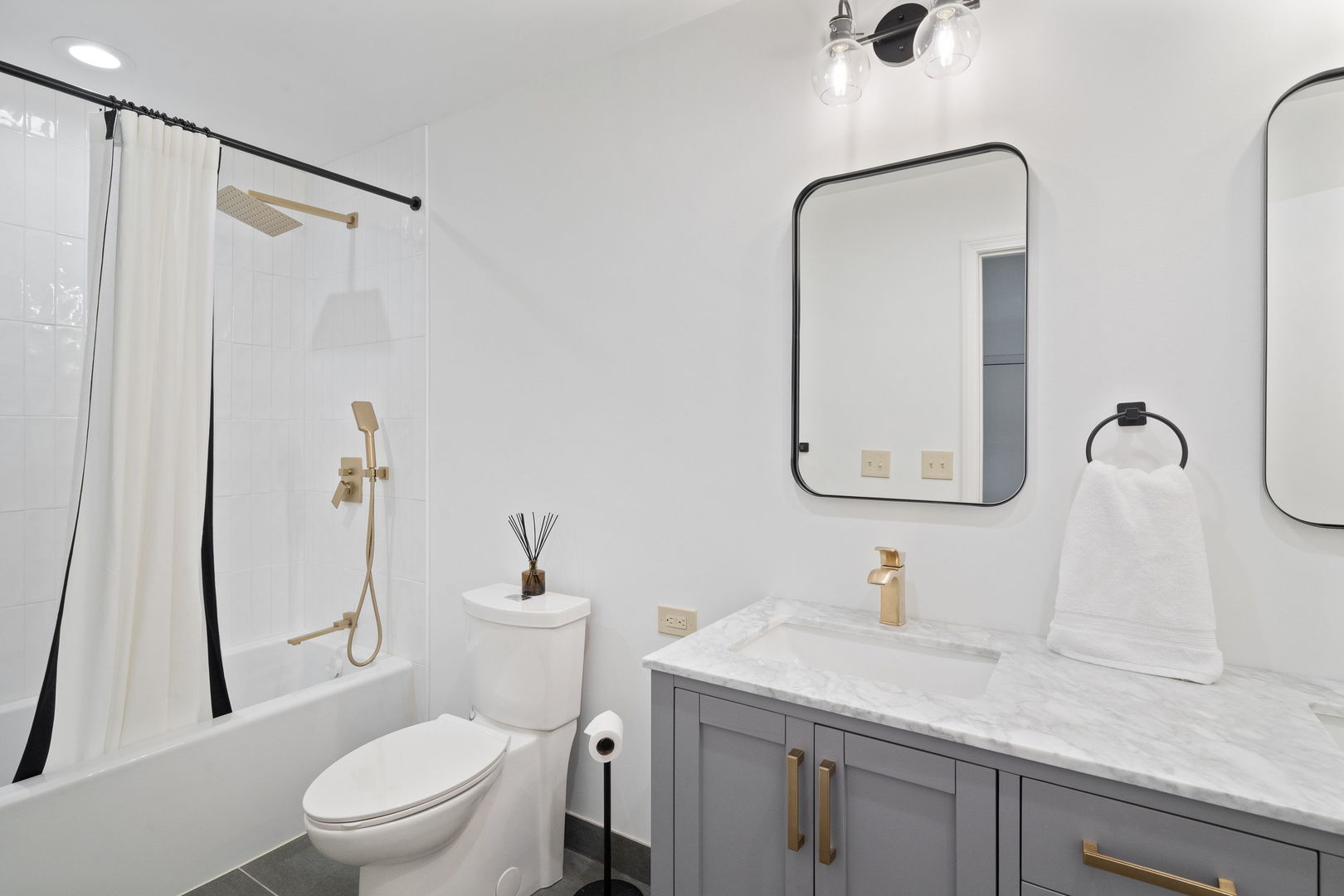 404 West Naperville Road Westmont, IL 60559 - Photo 15 of 30 Gallery Image 15