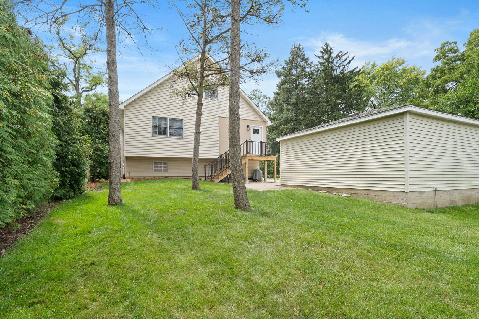 404 West Naperville Road Westmont, IL 60559 - Photo 23 of 30 Gallery Image 23