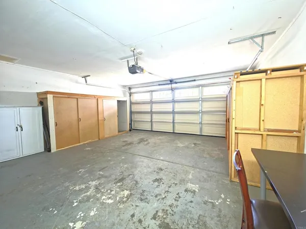 a view of a garage