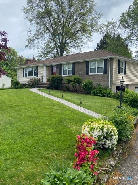438 Clement Lane Orange, CT 06477 - Photo 1 of 17