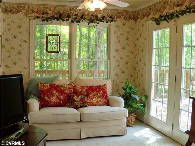 10211 Delray Road Glen Allen, VA 23060 - Photo 5 of 12 Other - Sunroom which adjoins the kitchen. Although kitchen offers an eat-in dining area, the sunroom could also be used as a breakfast room or sunny office.