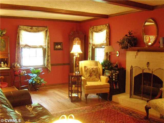 10211 Delray Road Glen Allen, VA 23060 - Photo 7 of 12 Den/Family/Great Room