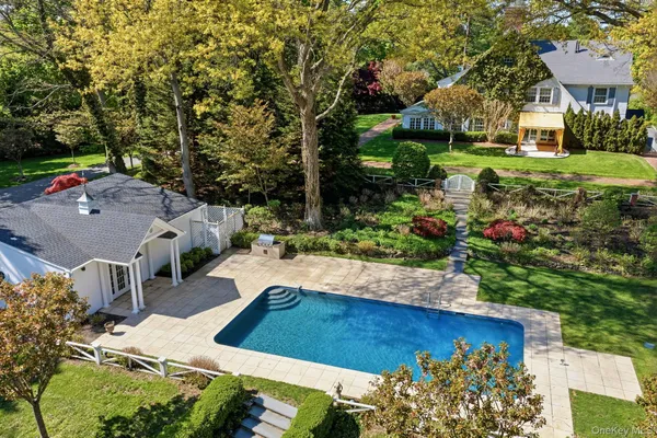 $3,150,000 | 42 Clock Tower Lane, Old Westbury, NY 11568
