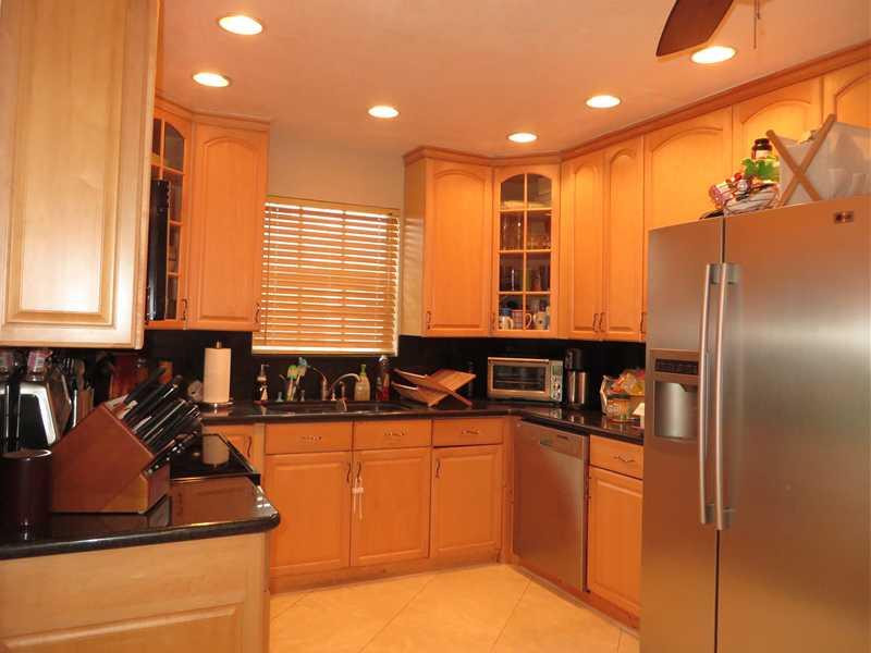 4570 Avalon Street Boca Raton, FL 33428 - Photo 3 of 16 Kitchen