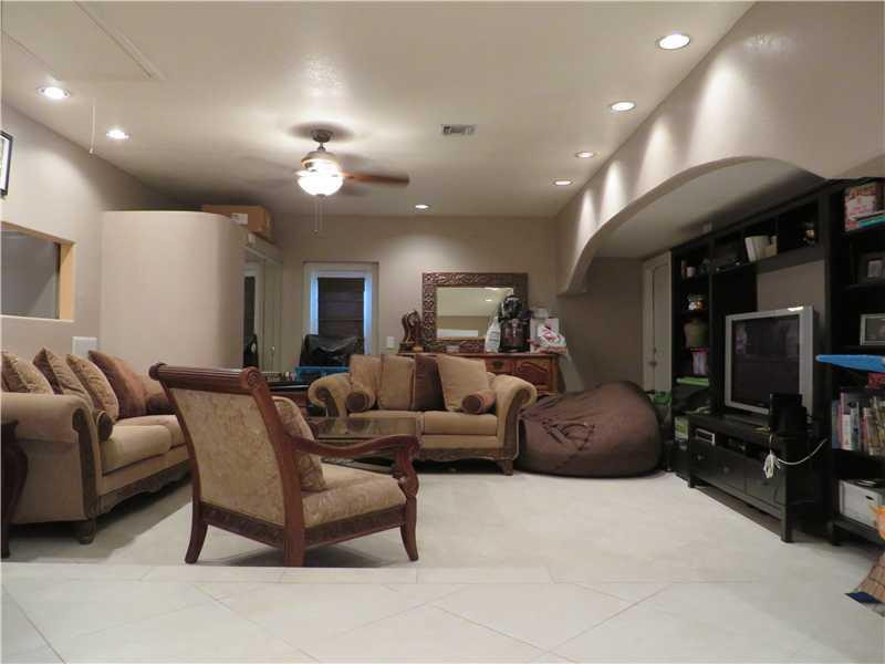 4570 Avalon Street Boca Raton, FL 33428 - Photo 4 of 16 Family/Great Room