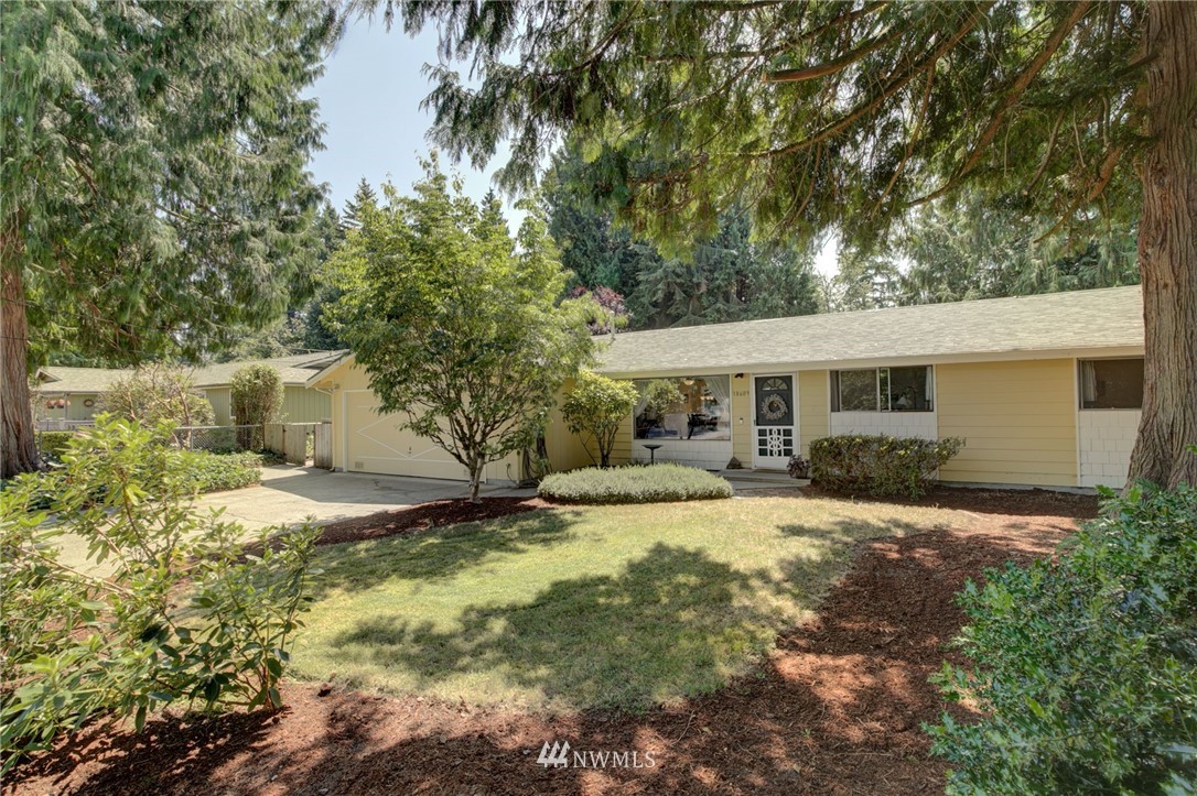 18609 North Road Bothell, WA 98012 - Photo 1 of 16