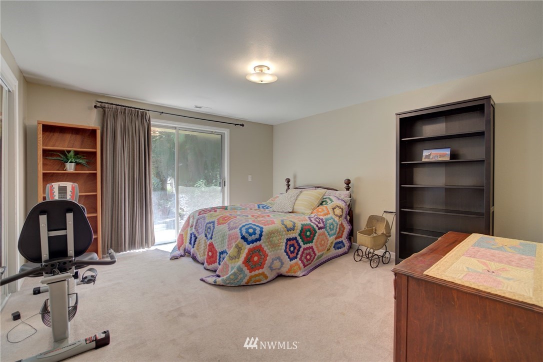 18609 North Road Bothell, WA 98012 - Photo 12 of 16