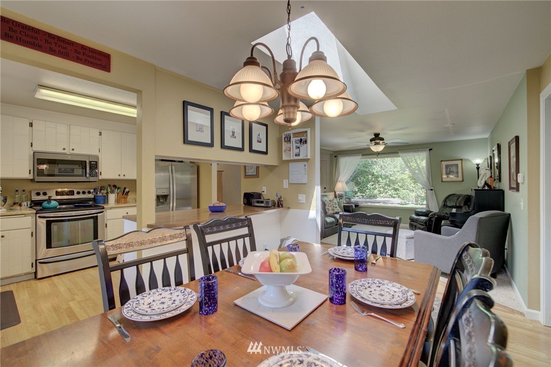 18609 North Road Bothell, WA 98012 - Photo 8 of 16