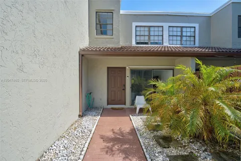 $390,000 | 10505 Southwest 153rd Court, Unit 7, Miami, FL 33196