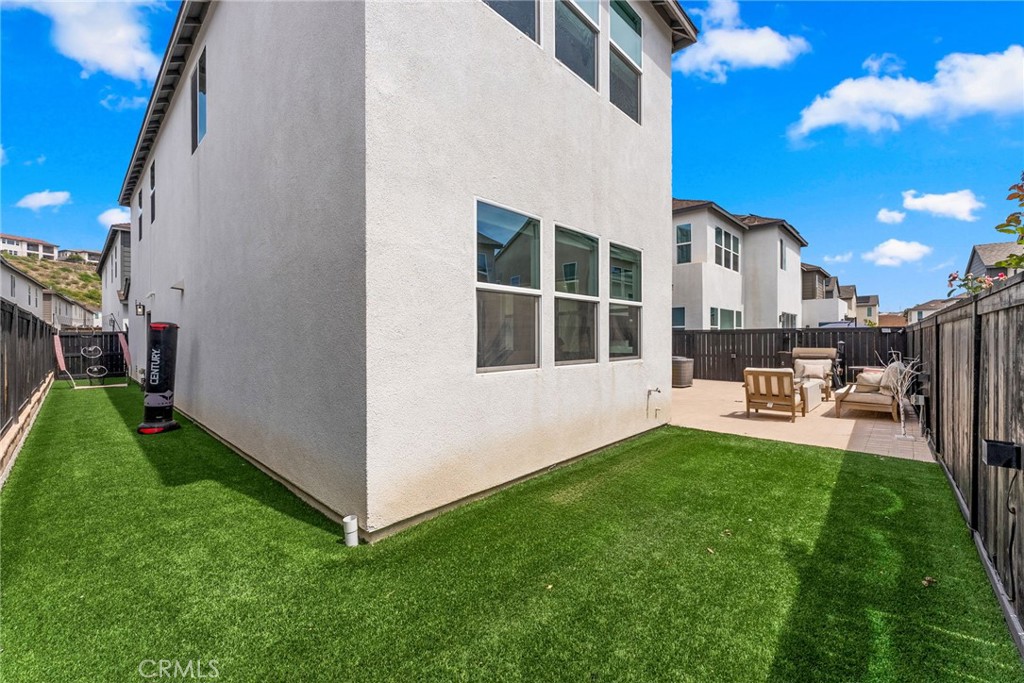1675 Whitmore Loop Chula Vista, CA 91913 - Photo 22 of 37