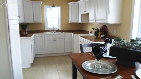 3383 South Dye Road Flint, MI 48507 - Photo 2 of 8 20152870-1.JPG