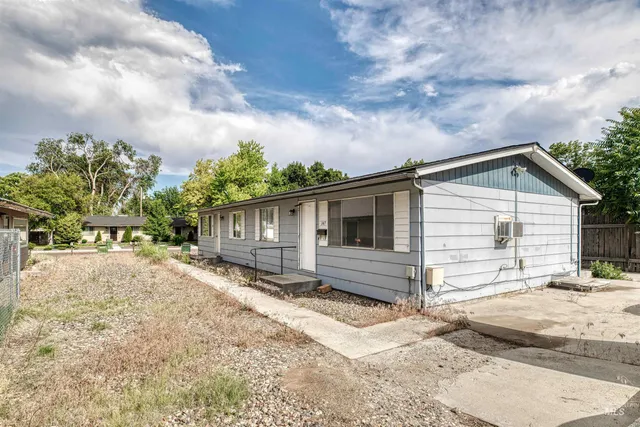 $305,000 | 345-347 Northwest 7th Street, Ontario, OR 97914