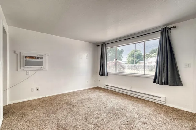 $305,000 | 345-347 Northwest 7th Street, Ontario, OR 97914