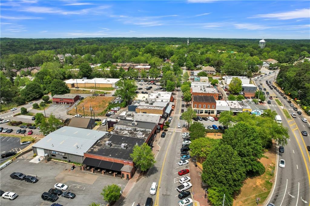 2015 Eagle Ridge Roswell, GA 30076 - Photo 46 of 47 an aerial view of a houses with outdoor space