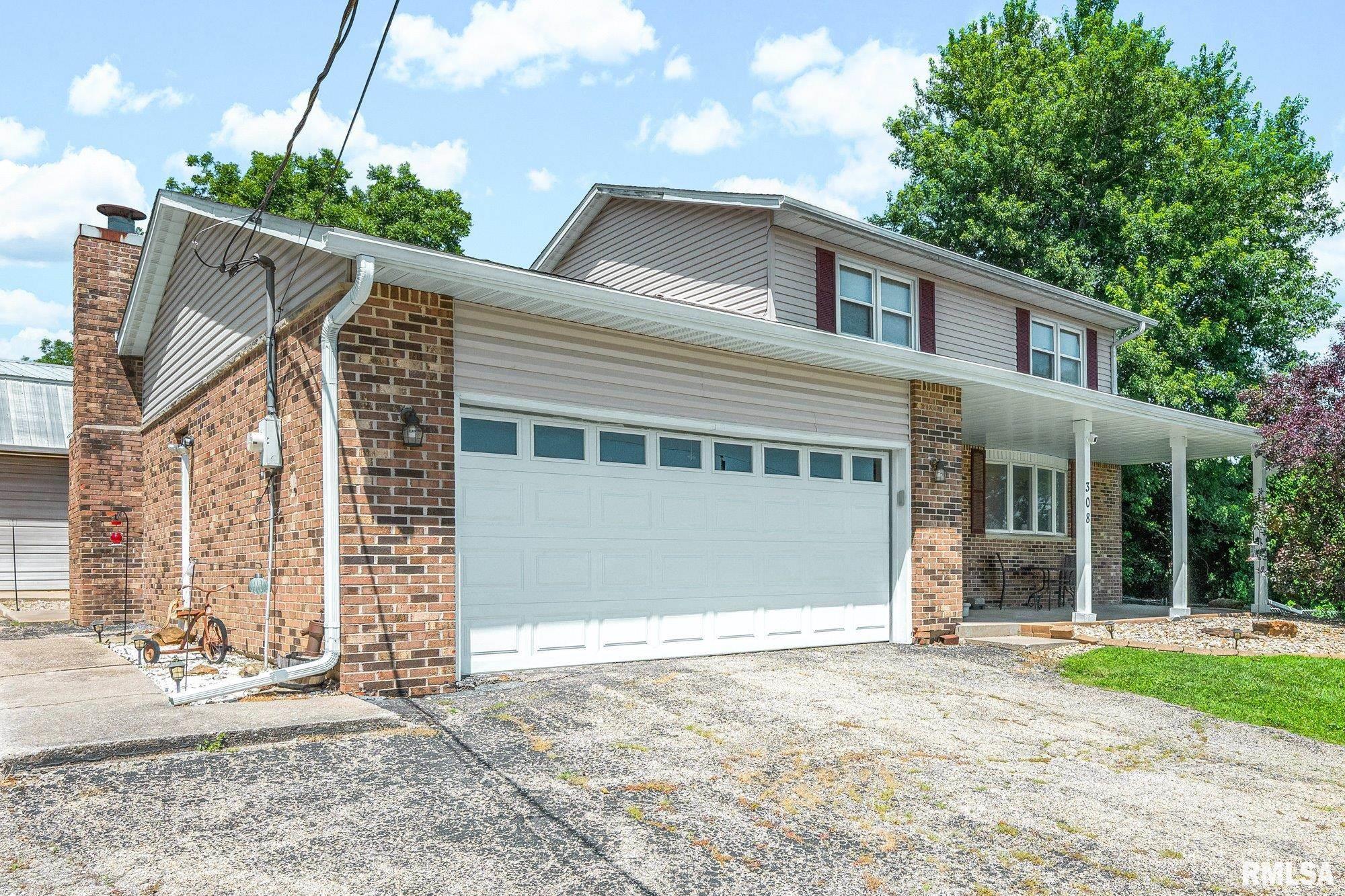 308 North Main Street Henderson, IL 61439 - Photo 2 of 43