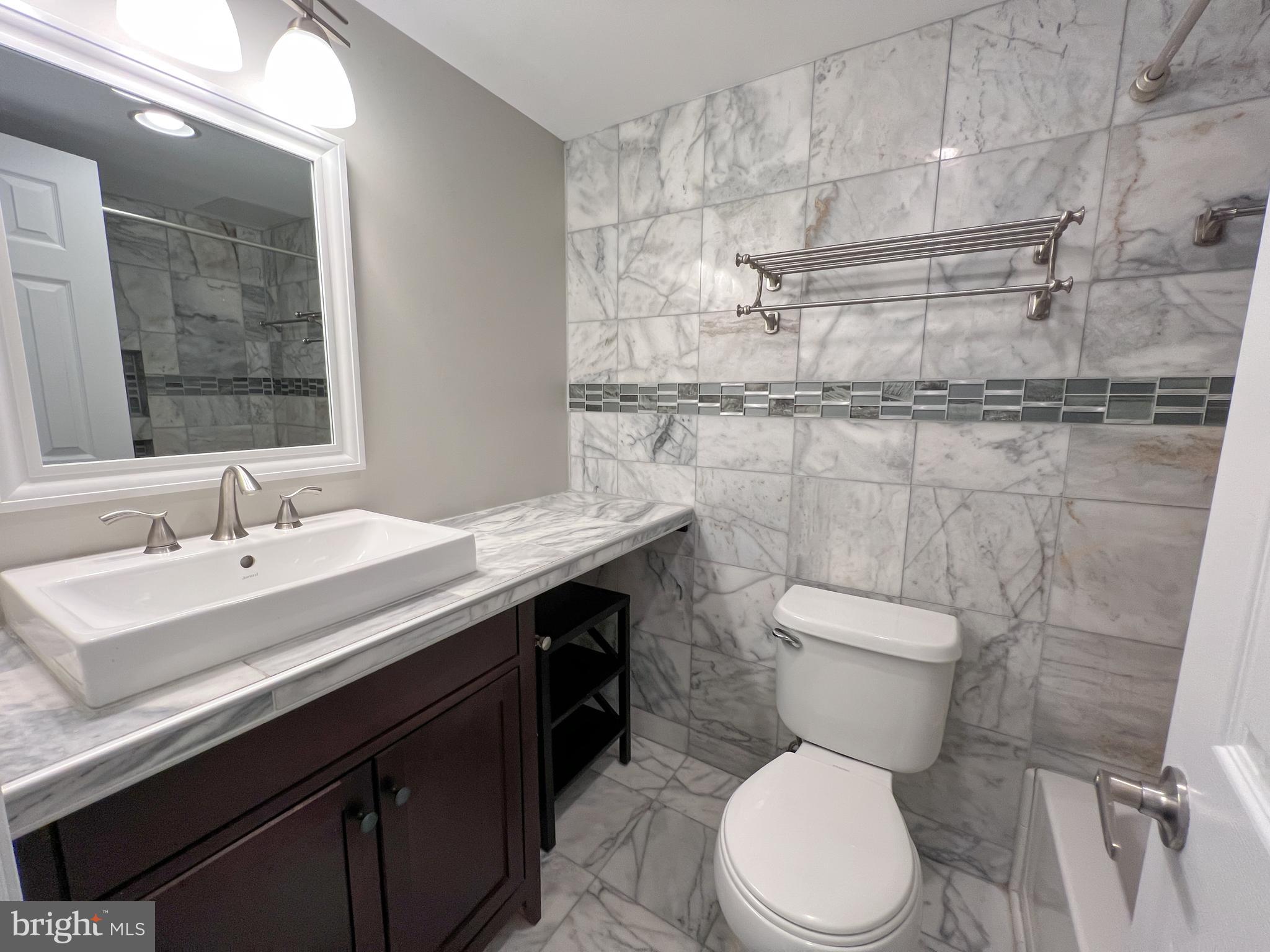 17804 Buehler Road, Unit 146 Olney, MD 20832 - Photo 19 of 31 Bathroom