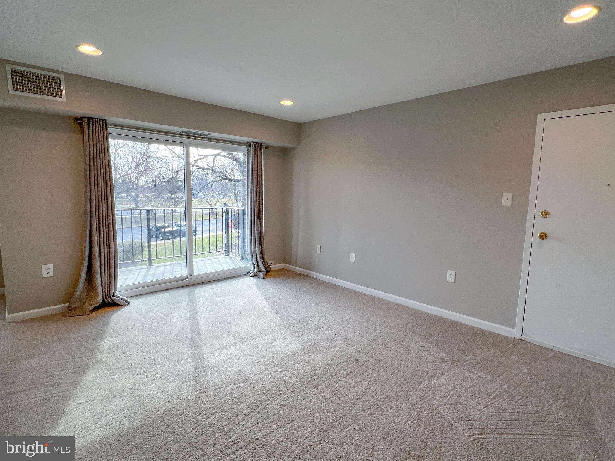 17804 Buehler Road, Unit 146 Olney, MD 20832 - Photo 10 of 31 Living Room with view to Balcony