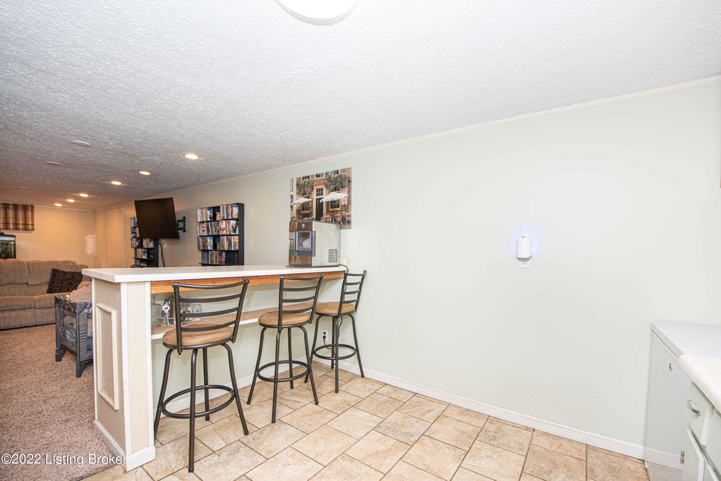 6348 Hunters Grove Road Louisville, KY 40216 - Photo 35 of 44 Kitchenette in Basement