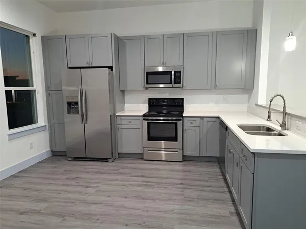 $2,400 | 3328 Noor Street, Dallas, TX 75233