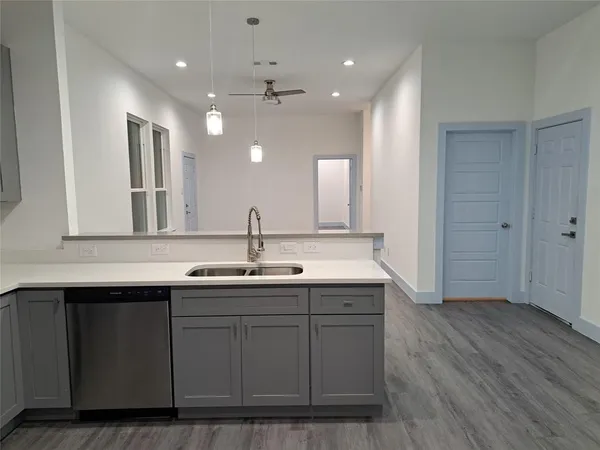 $2,400 | 3328 Noor Street, Dallas, TX 75233