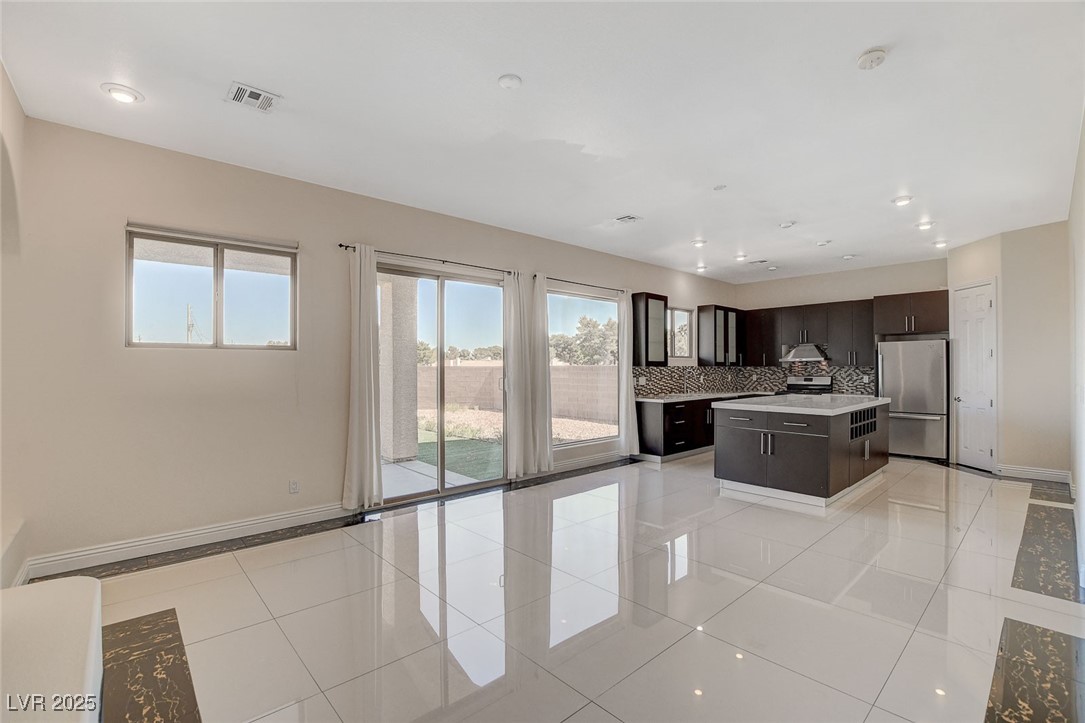 2554 Regency Cove Court Las Vegas, NV 89121 - Photo 11 of 39