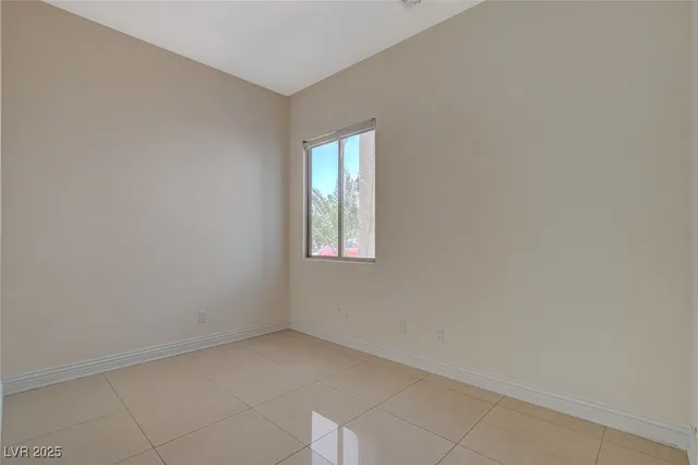 $3,100 | 2554 Regency Cove Court, Las Vegas, NV 89121