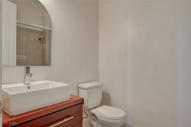 $3,100 | 2554 Regency Cove Court, Las Vegas, NV 89121
