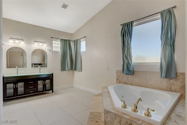 $3,100 | 2554 Regency Cove Court, Las Vegas, NV 89121