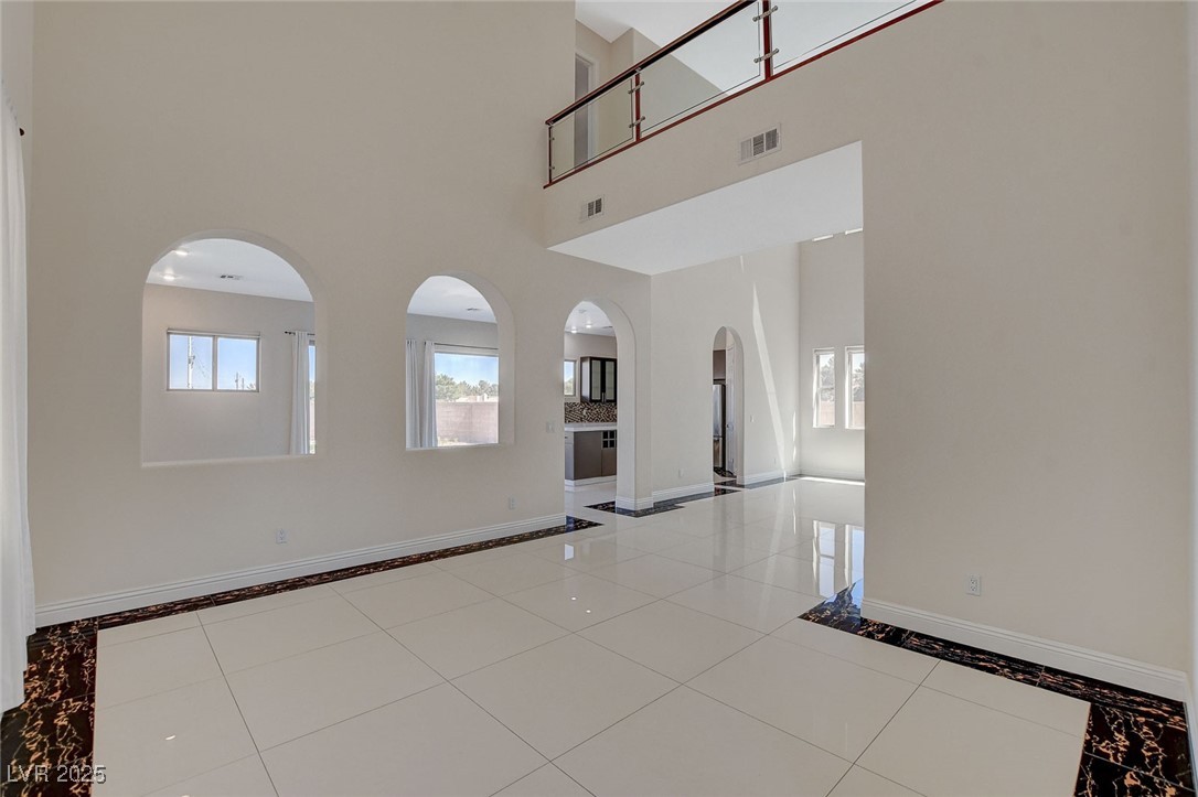 2554 Regency Cove Court Las Vegas, NV 89121 - Photo 3 of 39