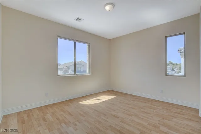 $3,100 | 2554 Regency Cove Court, Las Vegas, NV 89121