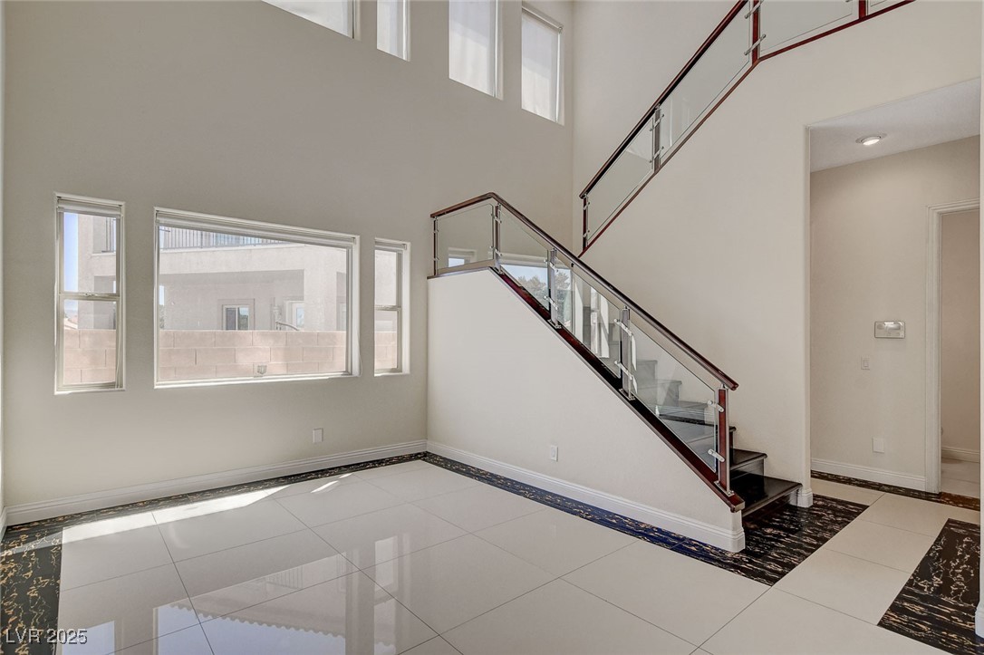 2554 Regency Cove Court Las Vegas, NV 89121 - Photo 6 of 39