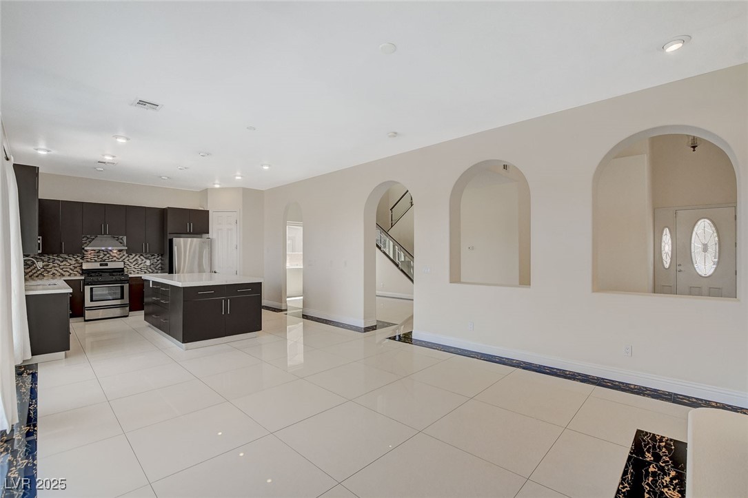 2554 Regency Cove Court Las Vegas, NV 89121 - Photo 10 of 39