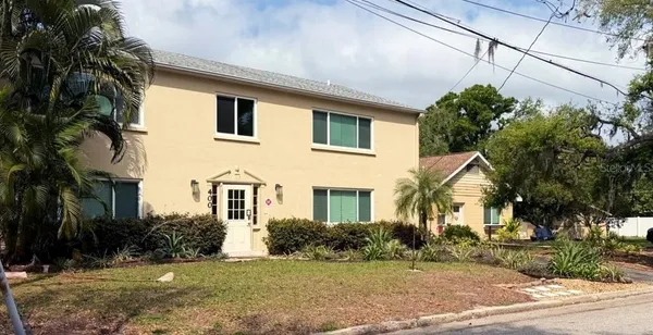 $1,195,000 | 400 20th Street East, Unit 16, Bradenton, FL 34208