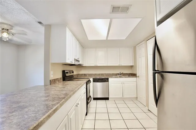 $1,395 | 9932 Sweepstakes Lane, Unit 4, Orlando, FL 32837