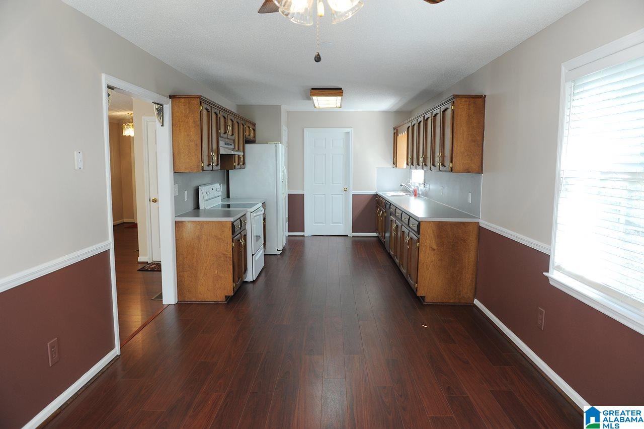 1113 Ridge Drive Pelham, AL 35124 - Photo 8 of 33