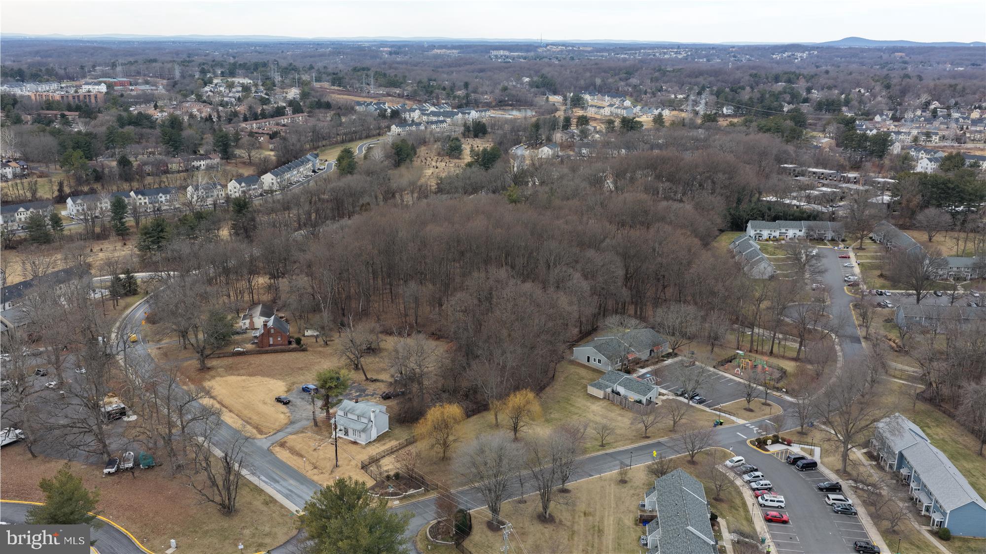 9415 Stewartown Road Gaithersburg, MD 20879 - Photo 19 of 24 Side view looking West