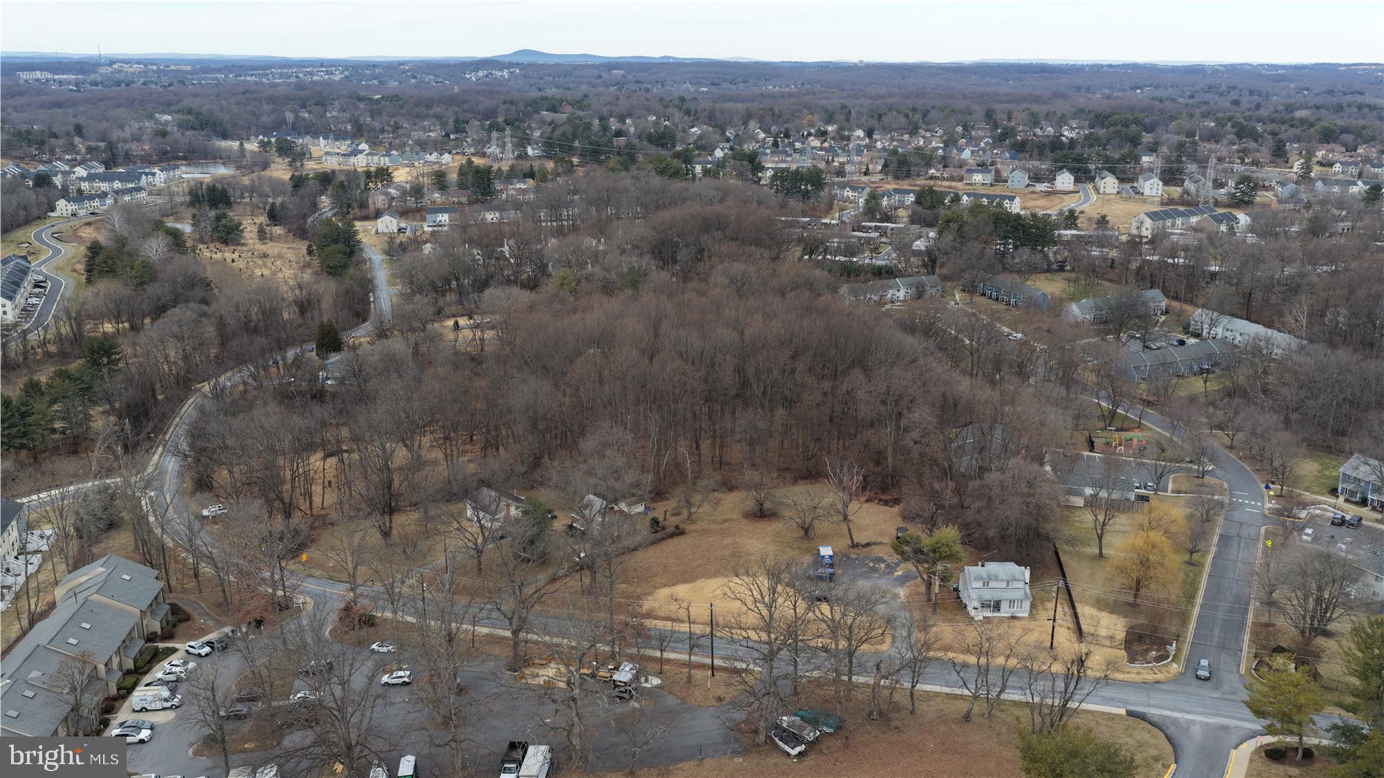 9415 Stewartown Road Gaithersburg, MD 20879 - Photo 10 of 24 Side view of surrounding neighborhood