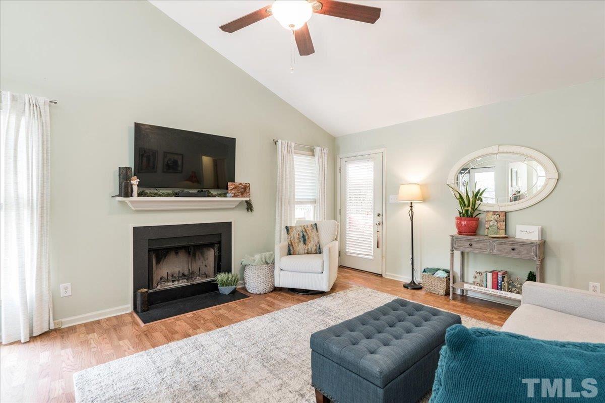 1004 Hawser Court Raleigh, NC 27606 - Photo 2 of 30 Gallery Image 2