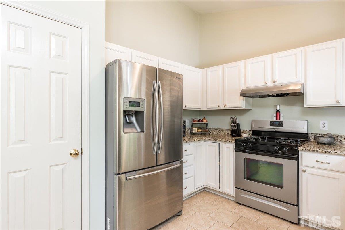 1004 Hawser Court Raleigh, NC 27606 - Photo 9 of 30 Gallery Image 9