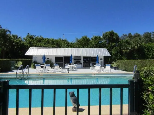 $1,450 | 2929 Southeast Ocean Boulevard, Unit B7, Stuart, FL 34996