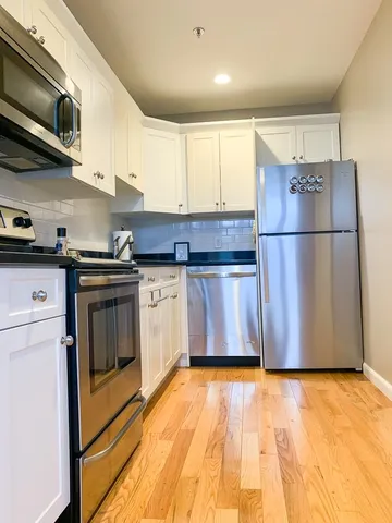 $3,000 | 473 Newark Avenue, Unit S1, Jersey City, NJ 07306