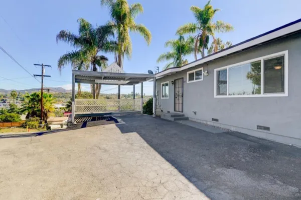 $1,200,000 | 615-617 Truly Terrace, Vista, CA 92084