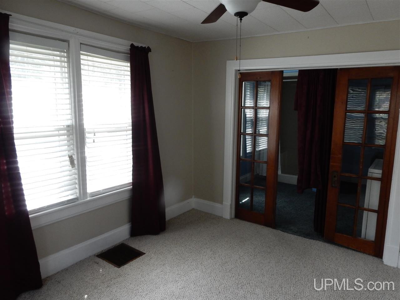 117 Roosevelt Road Niagara, WI 54151 - Photo 6 of 8 Gallery Image 6