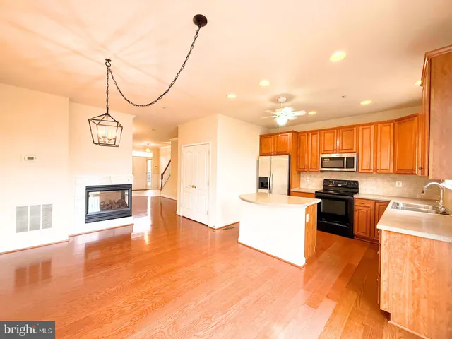 $3,300 | 310 Ridgemont Avenue, Rockville, MD 20850