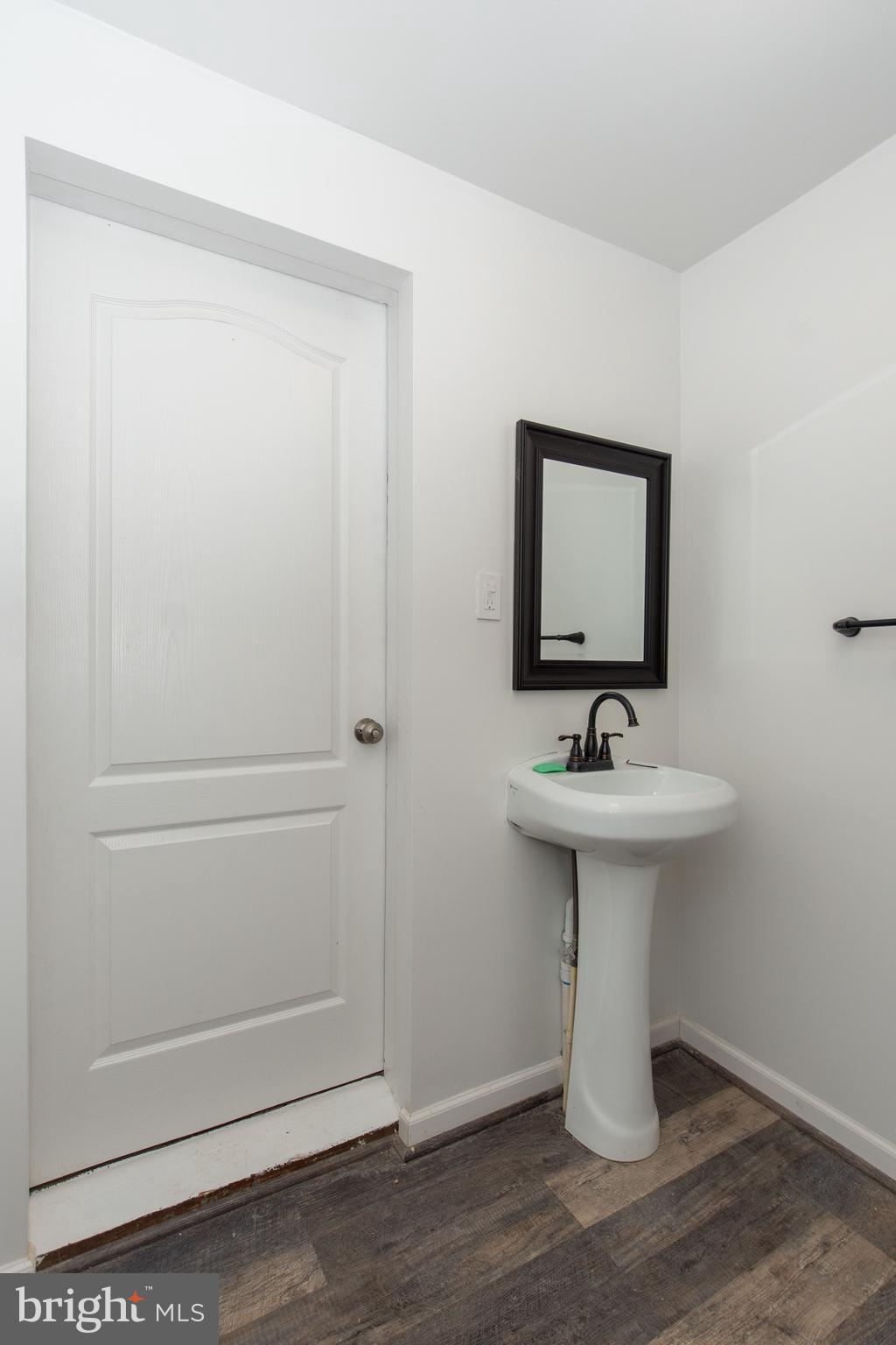 409 Kingston Road Baltimore, MD 21229 - Photo 22 of 48 Gallery Image 22