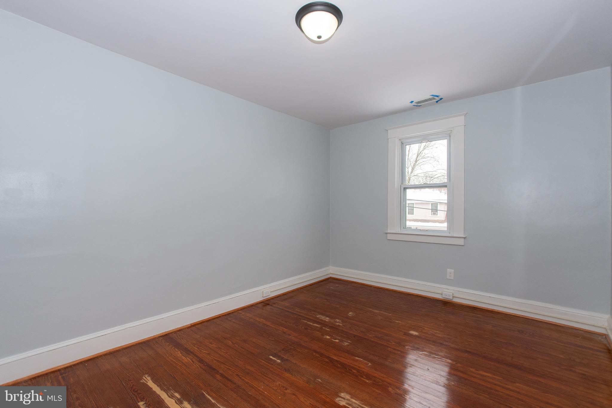 409 Kingston Road Baltimore, MD 21229 - Photo 30 of 48 Gallery Image 30