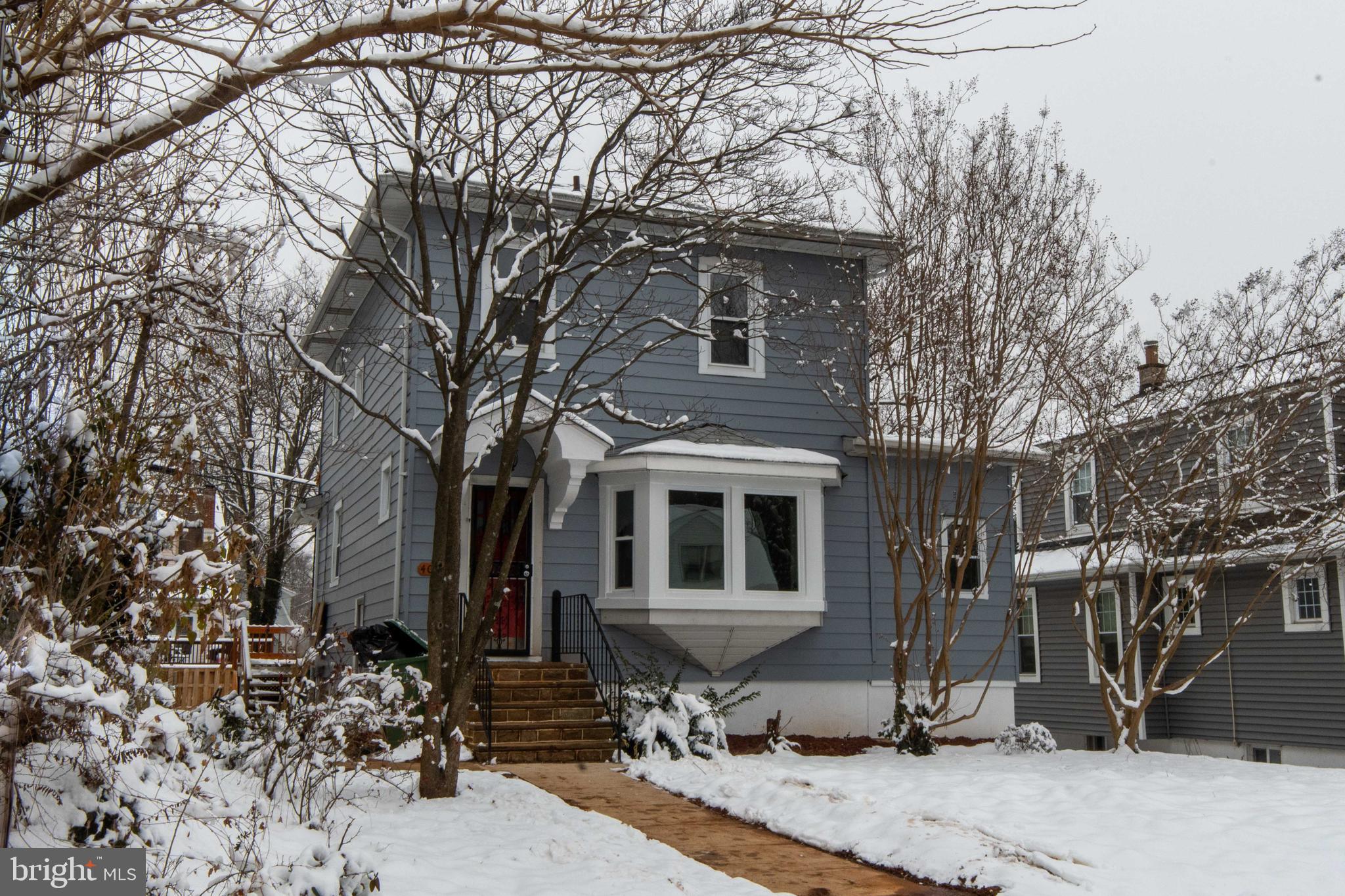 409 Kingston Road Baltimore, MD 21229 - Photo 4 of 48 Gallery Image 4