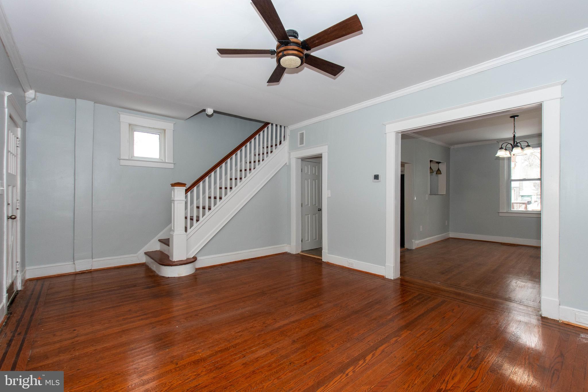 409 Kingston Road Baltimore, MD 21229 - Photo 8 of 48 Gallery Image 8