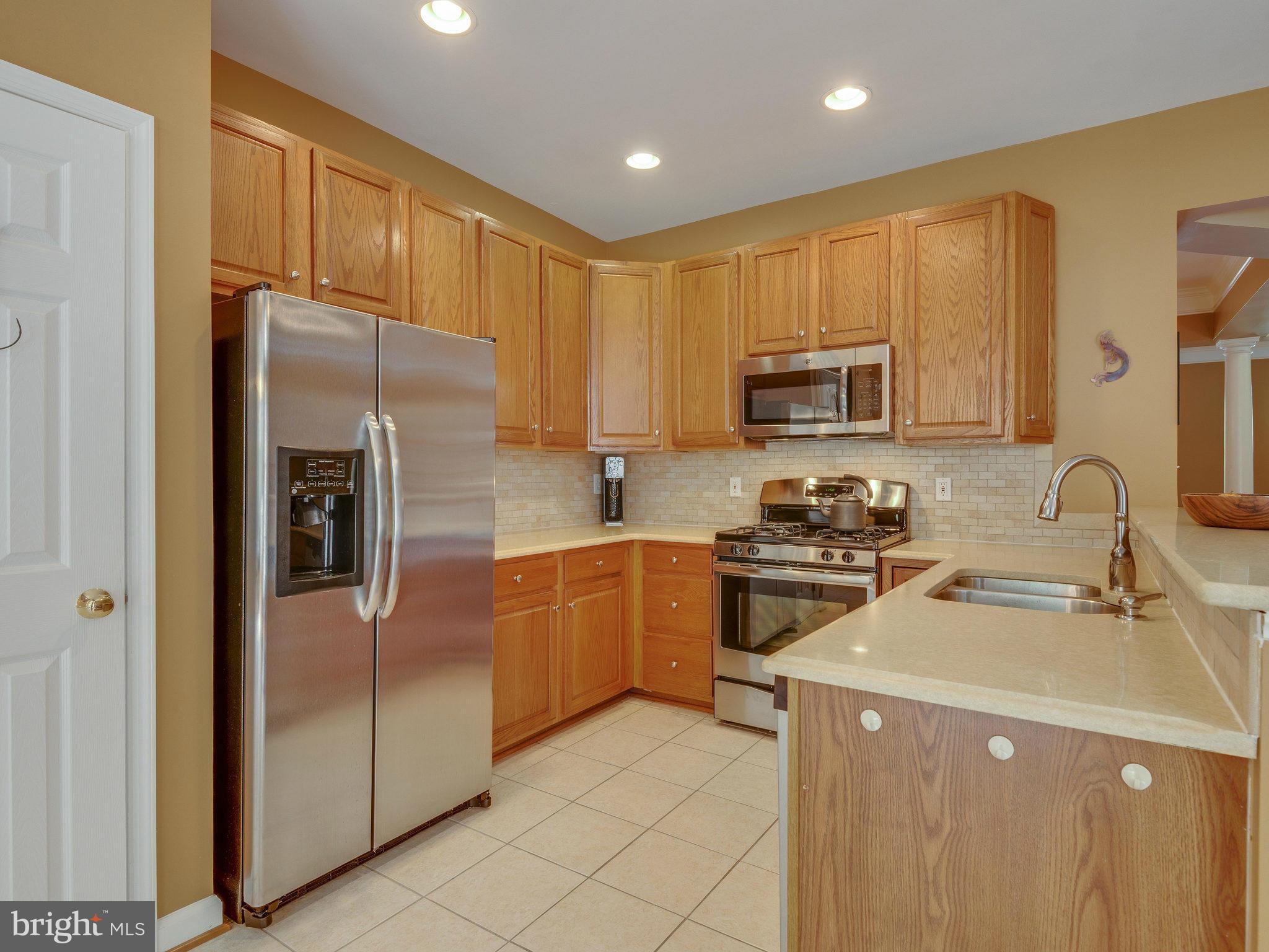 11131 Little Compton Drive Reston, VA 20191 - Photo 12 of 30 Kitchen