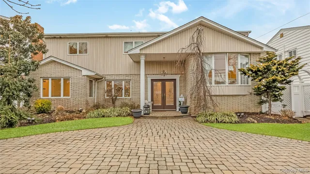 $1,350,000 | 2876 Shore Road, Bellmore, NY 11710